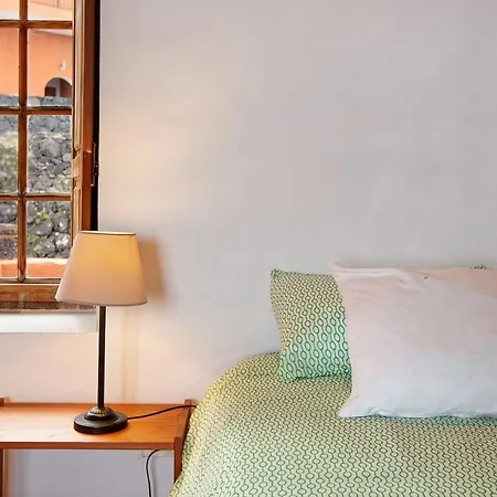 Guindas Villa Valverde (El Hierro)